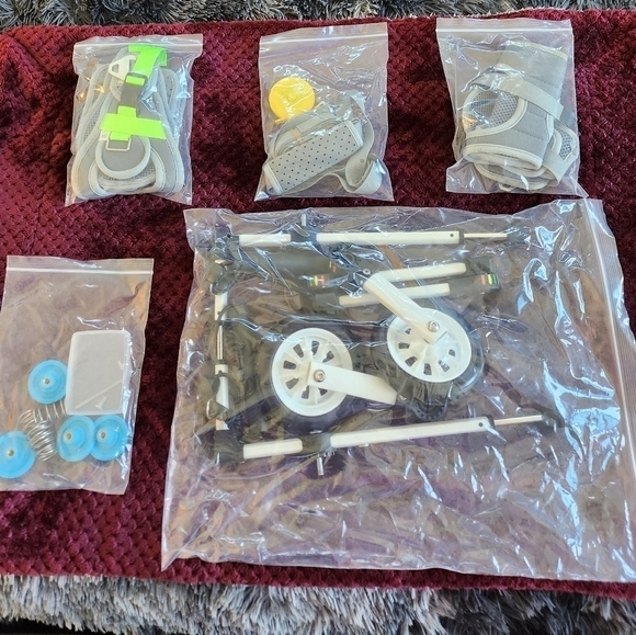 Foldable pet wheelchair for small dog - Picture 2 of 6